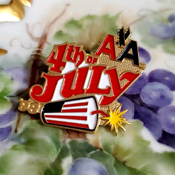 AMERICAN AIRLINES Legacy AA logo 4th of July 1998 HTF - Picture 4 of 4